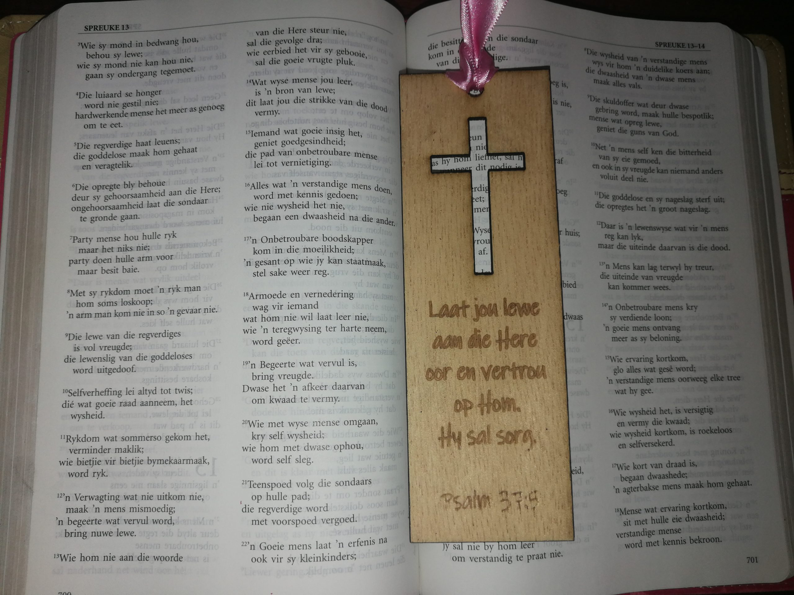 Hout Boekmerk Ps 37:5